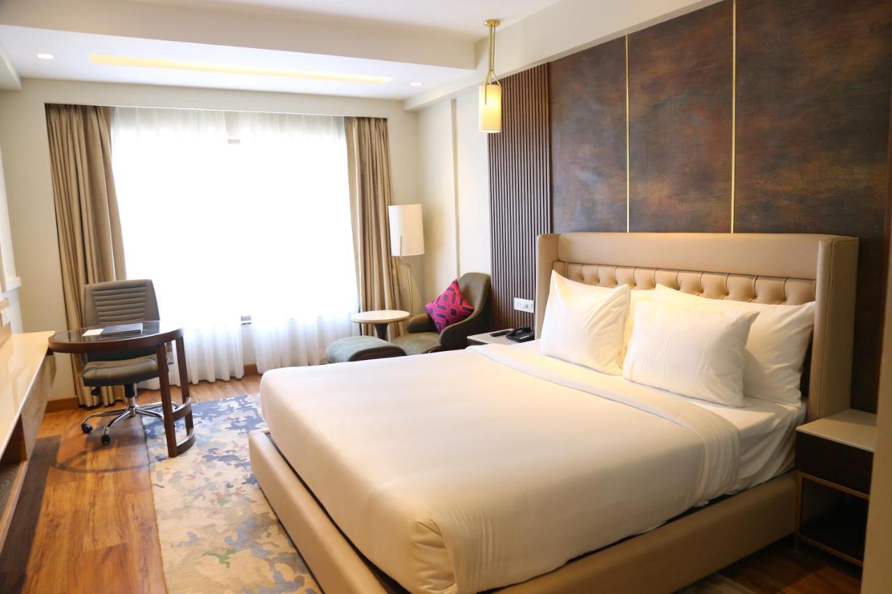 Dreamz Inn & Suites Zirakpur Eksteriør billede