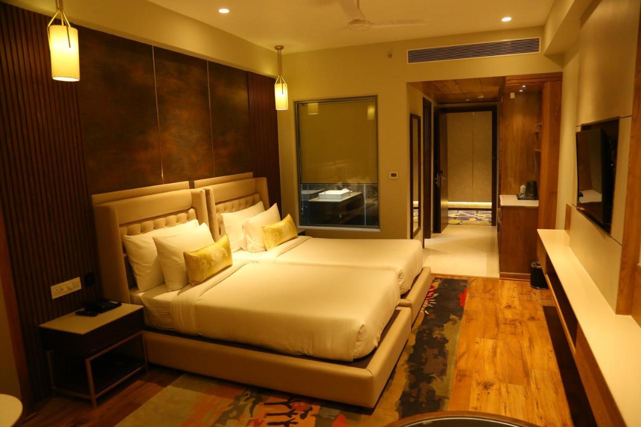 Dreamz Inn & Suites Zirakpur Eksteriør billede