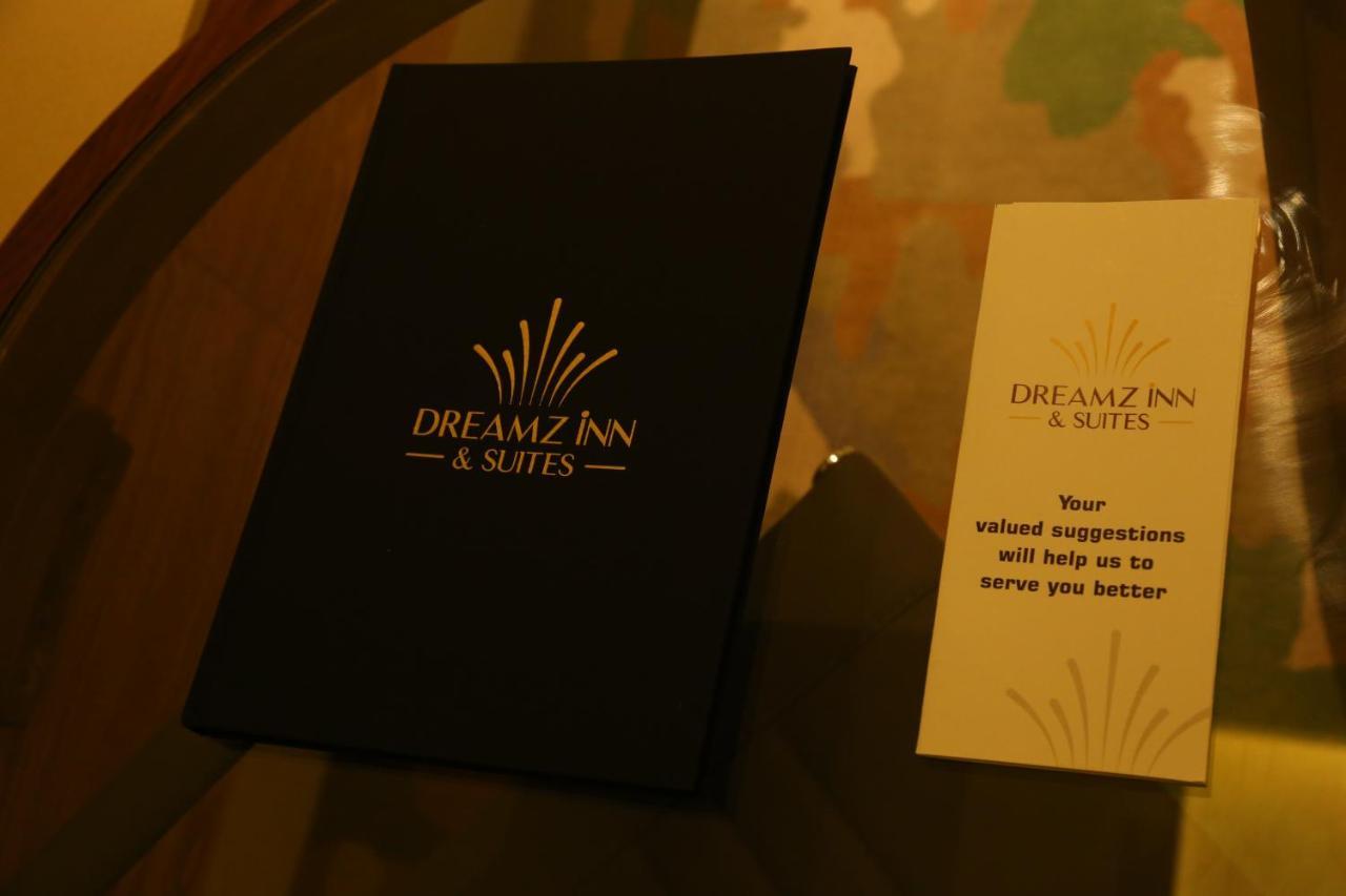 Dreamz Inn & Suites Zirakpur Eksteriør billede