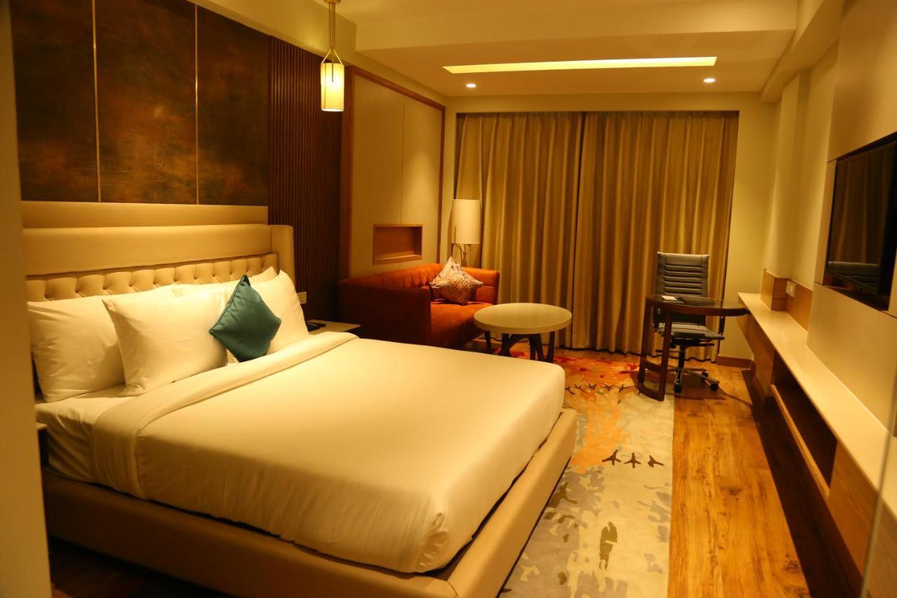 Dreamz Inn & Suites Zirakpur Eksteriør billede
