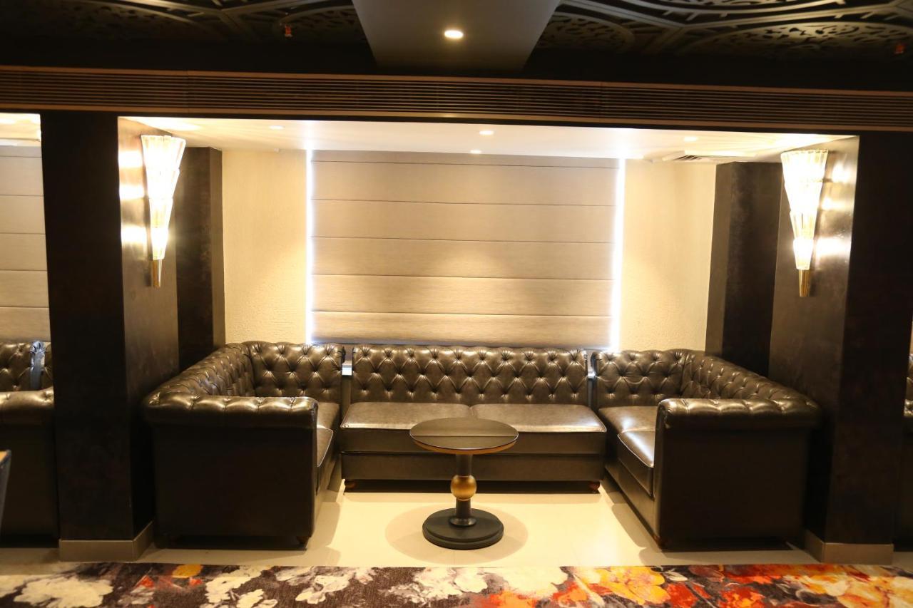 Dreamz Inn & Suites Zirakpur Eksteriør billede