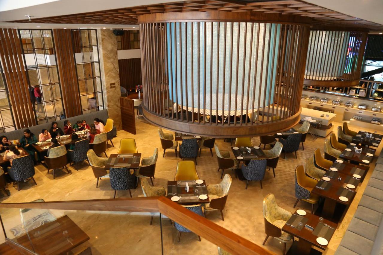 Dreamz Inn & Suites Zirakpur Eksteriør billede